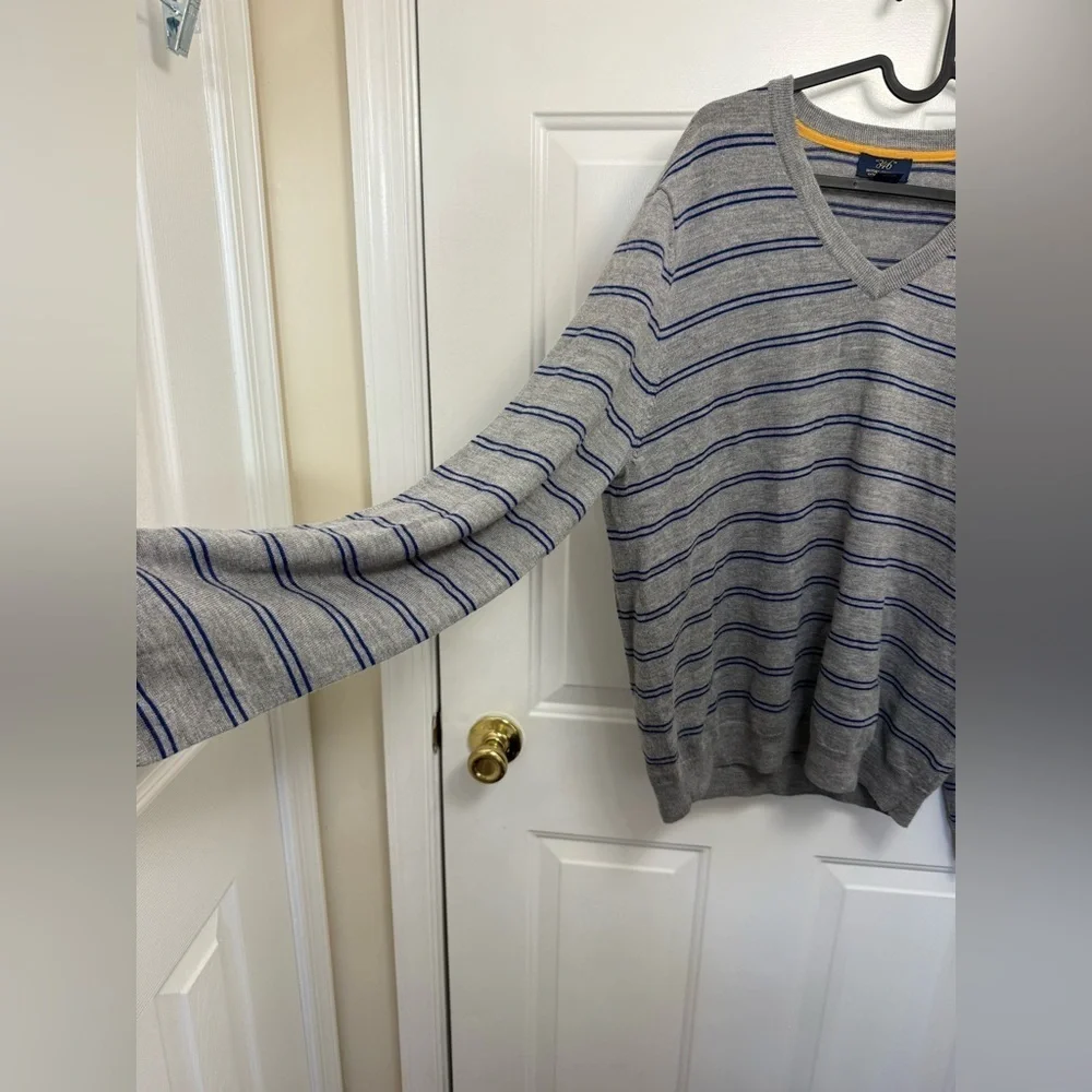 Men’s Brooks Brothers 346 100% Merino Wool Striped V Neck Sweater Size Large